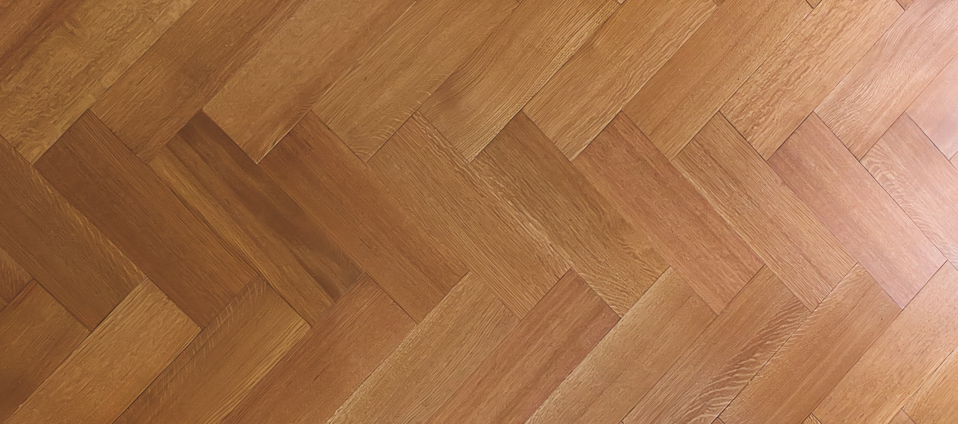 Engineered White Oak Select & Better Rift & Quartered Mocha Herringbone